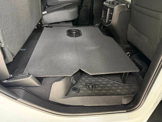 2026 Ram 3500 Big Horn 4x4 4dr Crew Cab 8 ft. LB DRW Pickup | Houston, TX | Houston Auto Credit