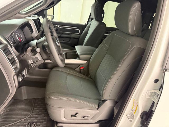 2026 Ram 3500 Big Horn 4x4 4dr Crew Cab 8 ft. LB DRW Pickup | Houston, TX | Houston Auto Credit