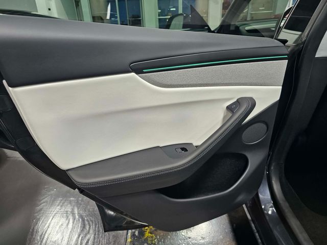 2026 Tesla Model Y Long Range | North Little Rock, AR | EVolve Auto 2026 Tesla Model Y Long Range | North Little Rock, AR | EVolve Auto