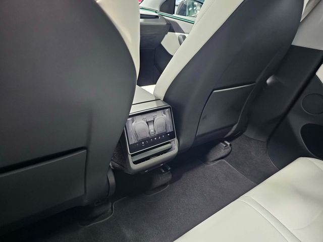 2026 Tesla Model Y Long Range | North Little Rock, AR | EVolve Auto 2026 Tesla Model Y Long Range | North Little Rock, AR | EVolve Auto