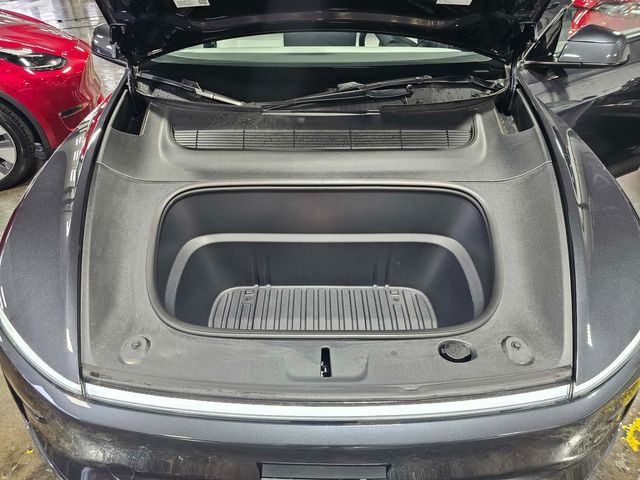 2026 Tesla Model Y Long Range | North Little Rock, AR | EVolve Auto 2026 Tesla Model Y Long Range | North Little Rock, AR | EVolve Auto