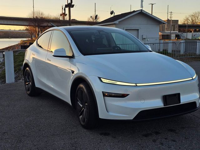 2026 Tesla Model Y Long Range | North Little Rock, AR | EVolve Auto 2026 Tesla Model Y Long Range | North Little Rock, AR | EVolve Auto