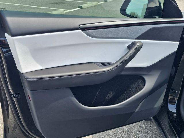 2026 Tesla Model Y Long Range | North Little Rock, AR | EVolve Auto 2026 Tesla Model Y Long Range | North Little Rock, AR | EVolve Auto