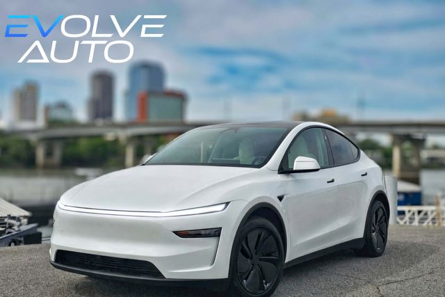 2026 Tesla Model Y Long Range Premium | North Little Rock, AR | EVolve Auto
