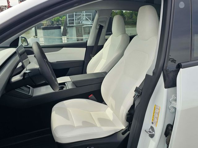 2026 Tesla Model Y Long Range Premium | North Little Rock, AR | EVolve Auto 2026 Tesla Model Y Long Range Premium | North Little Rock, AR | EVolve Auto