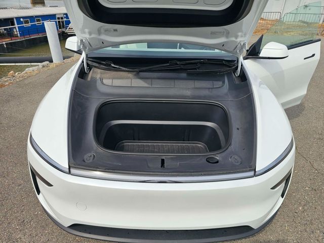 2026 Tesla Model Y Long Range Premium | North Little Rock, AR | EVolve Auto 2026 Tesla Model Y Long Range Premium | North Little Rock, AR | EVolve Auto